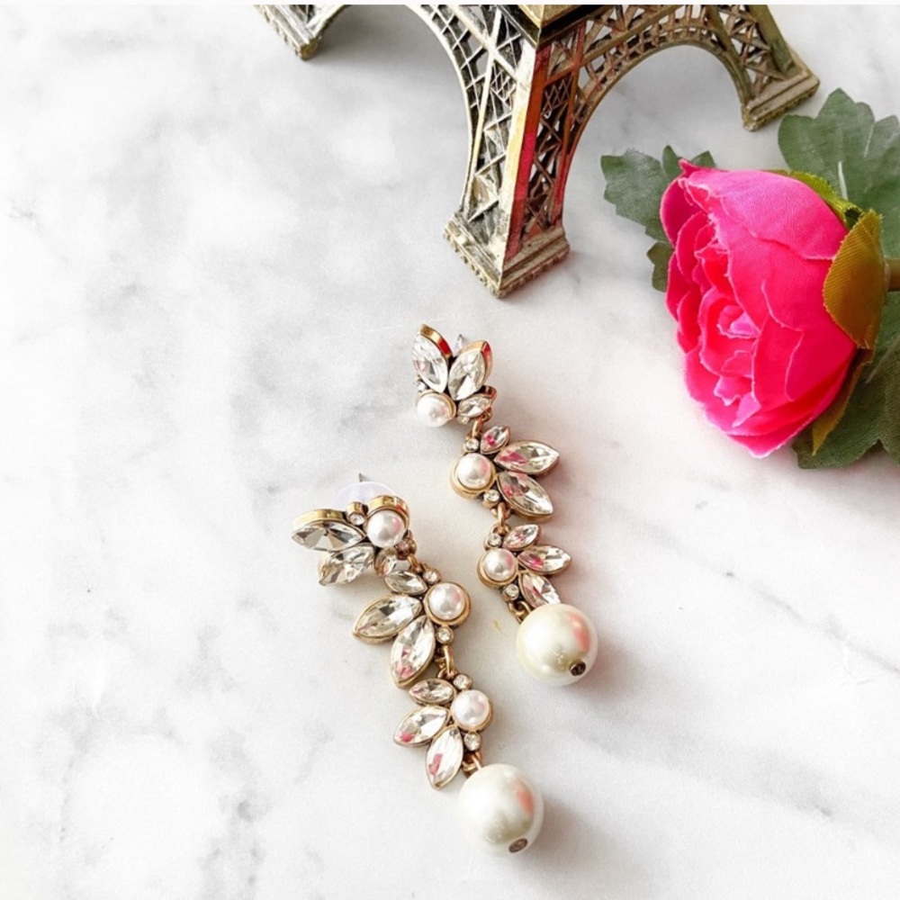 Bridal Pearl Drop Statement Earrings - Picture 4 of 6